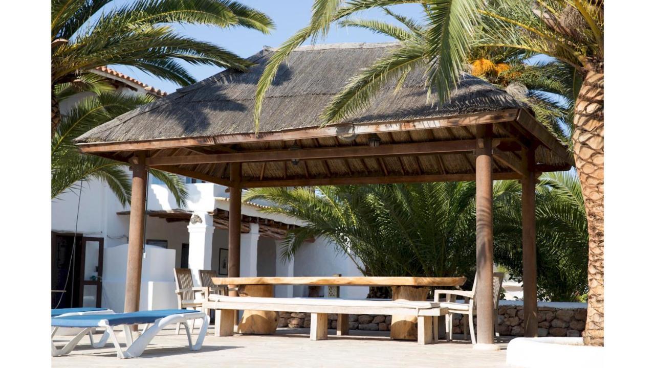 Villa Daniel 5 Mins By Taxi Into Ibiza Town Sant Jordi de ses Salines Εξωτερικό φωτογραφία
